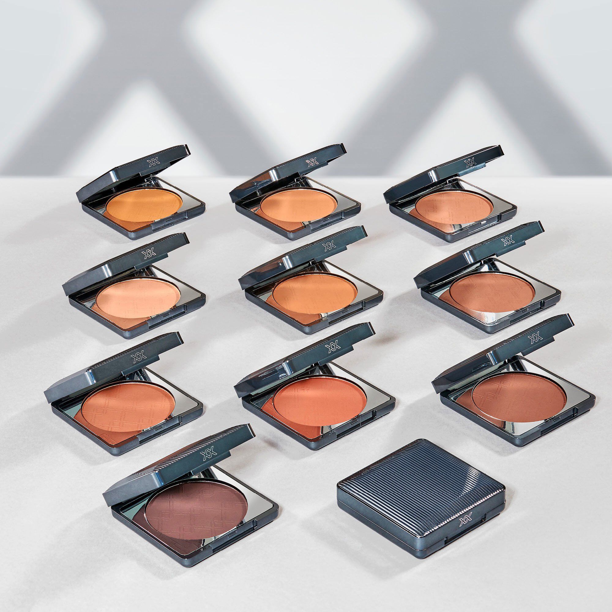 XX Revolution Bronzer Powder Command